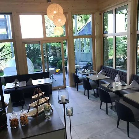 Garni Rosengarten Szálloda 4*