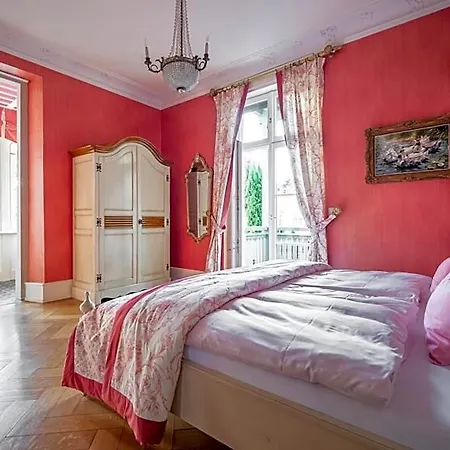 Garni Rosengarten Hotel 4*