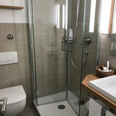 玫瑰园别墅加尼酒店 酒店 于伯林根